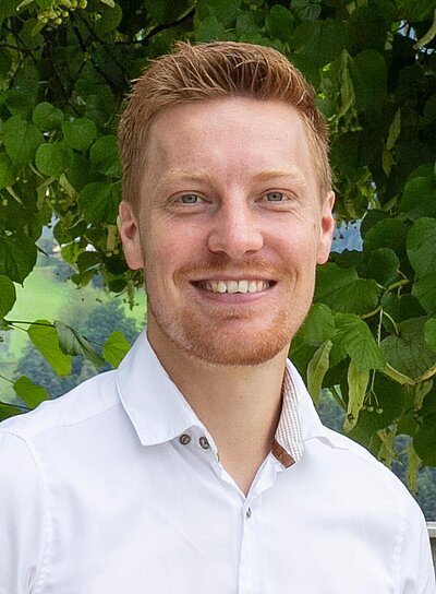 Simon Holzner Simon Holzner